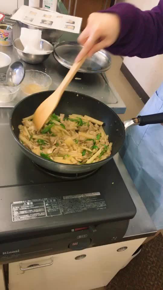 西山乃利子 On Tiktok ある意味料理専門家