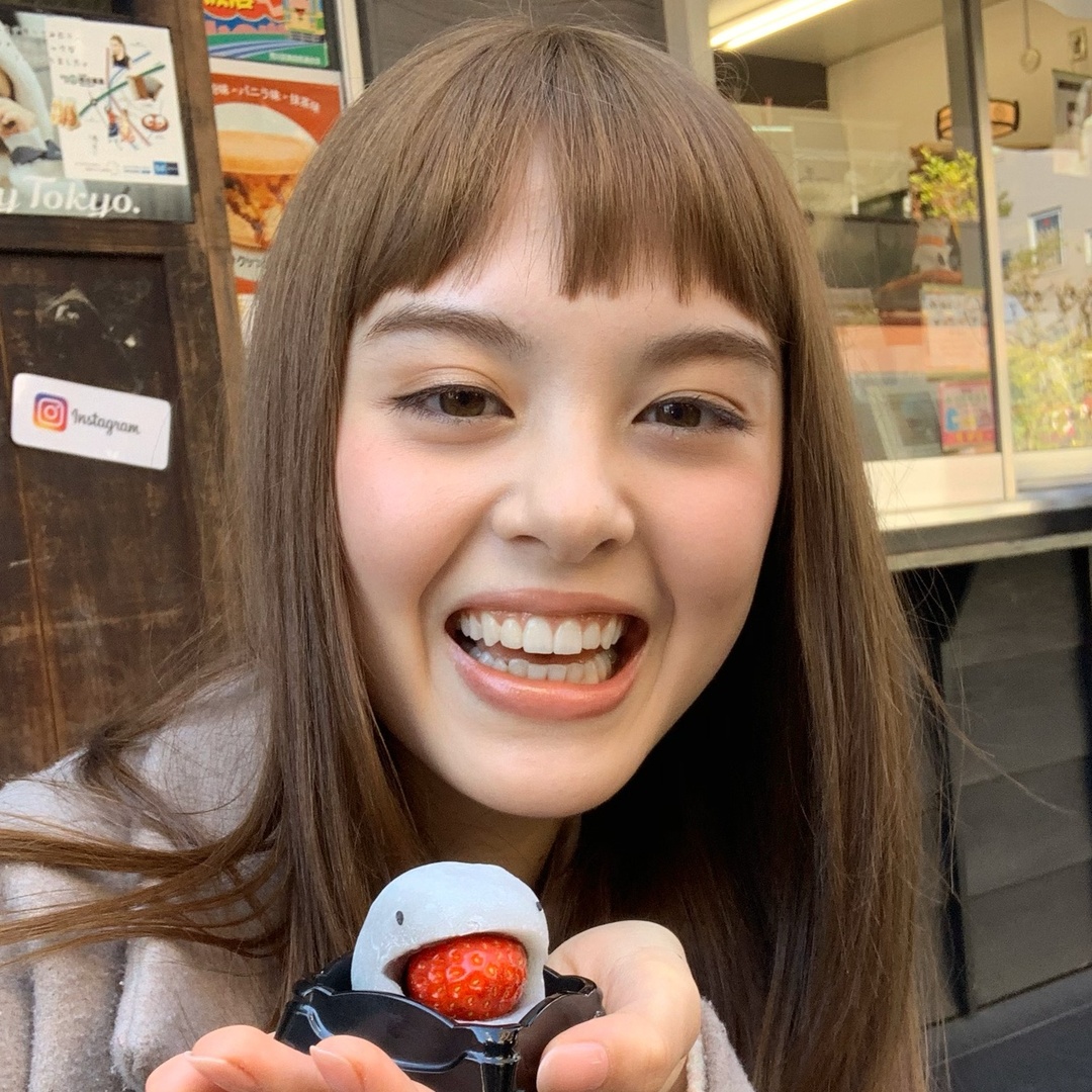 アダムス アリサ