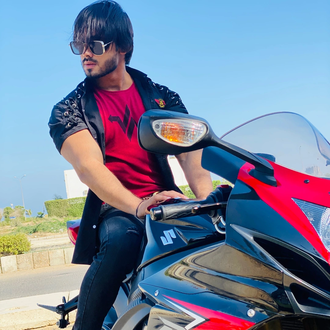 Mujtaba lakhani