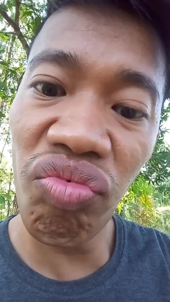 Gambar Mulut Monyong Lucu Gambar Mulut Monyong Lucu