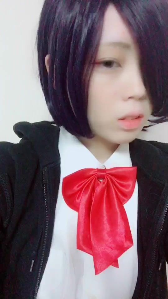 なこ Pigeonpoppo On Tiktok トーカちゃんがフードかぶるだけ 東京喰種 トーカ 手抜きごめん カラコンもごめん